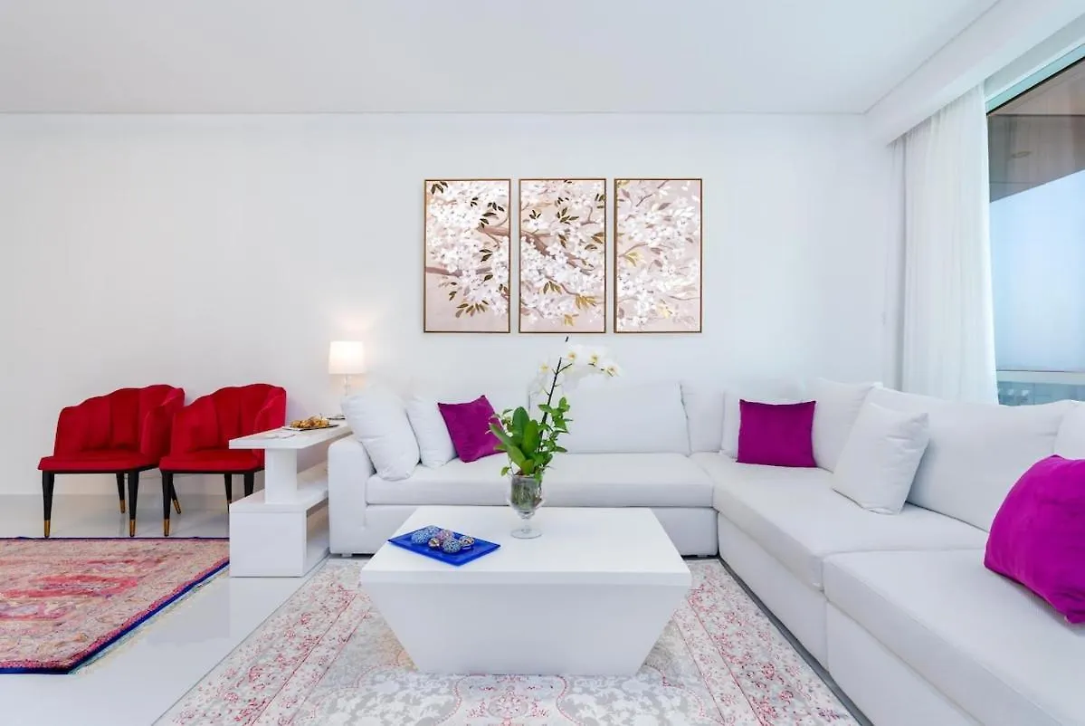 Stylish Apartment With Stunning View Dubai