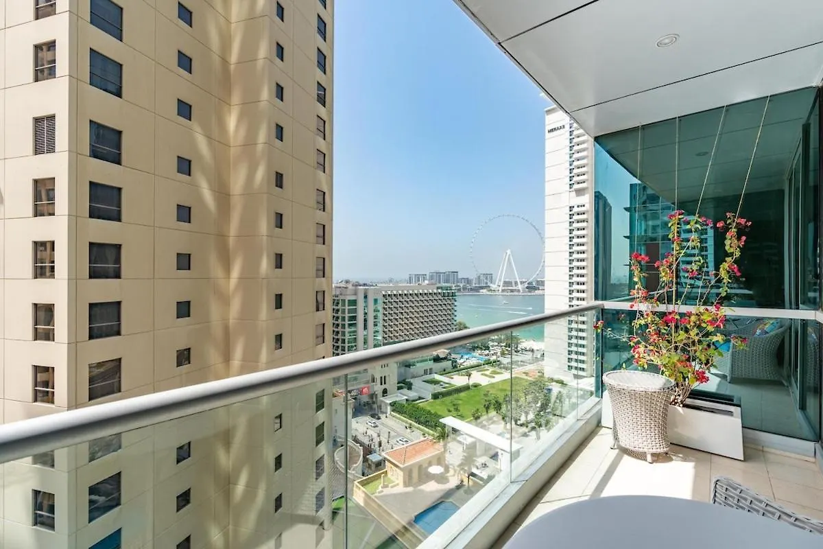 Stylish Apartment With Stunning View Dubai