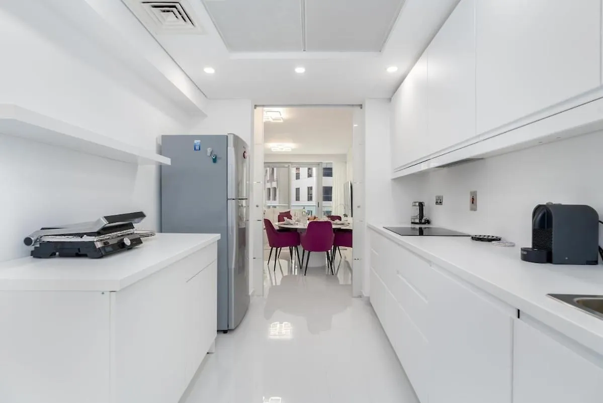 Stylish Apartment With Stunning View Dubai